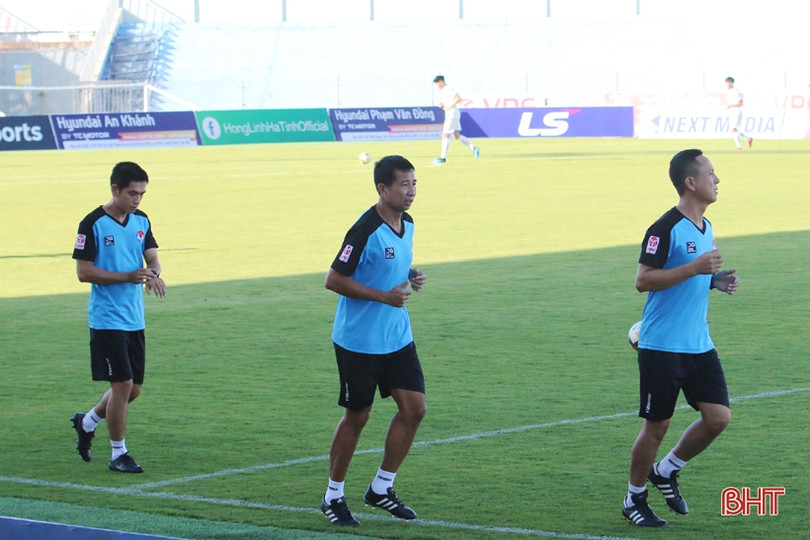 Quảng Nam làm quen sân, chuẩn bị cho trận gặp chủ nhà Hồng Lĩnh Hà Tĩnh