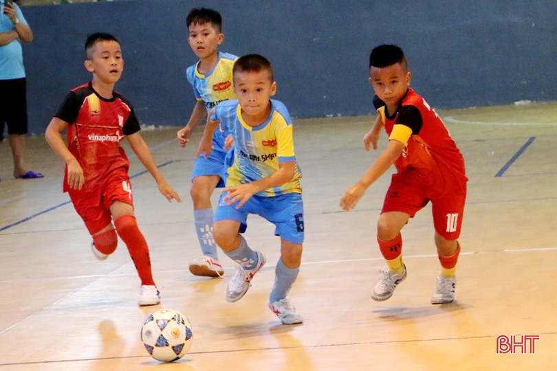 Khởi tranh Giải Bóng đá thiếu niên, nhi đồng toàn tỉnh Hà Tĩnh năm 2020