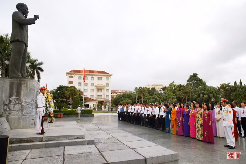 Hà Tĩnh có 5 điển hình học và làm theo Bác được Thủ tướng Chính phủ tặng bằng khen 