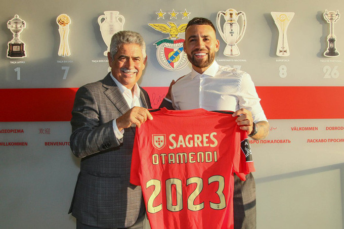 Man City chính thức công bố tân binh Ruben Dias với áo số 3