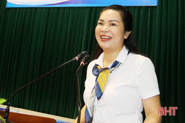 Trao tặng 15 mô hình sinh kế cho đoàn viên thanh niên thị xã Kỳ Anh