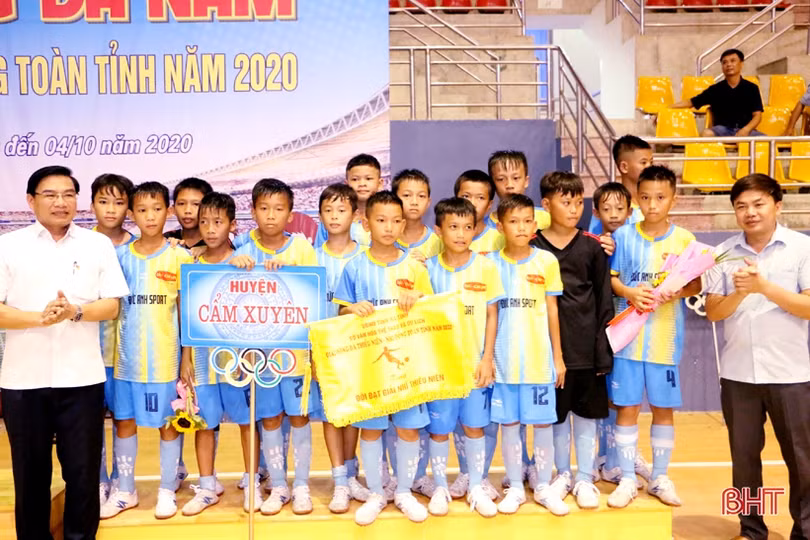 Giải Bóng đá Thiếu niên - Nhi đồng toàn tỉnh năm 2020 thành công tốt đẹp