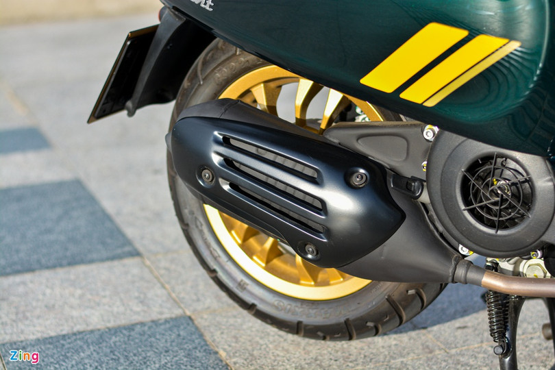 Chi tiết Vespa Sprint 150 Racing Sixties giá 94,9 triệu tại Việt Nam