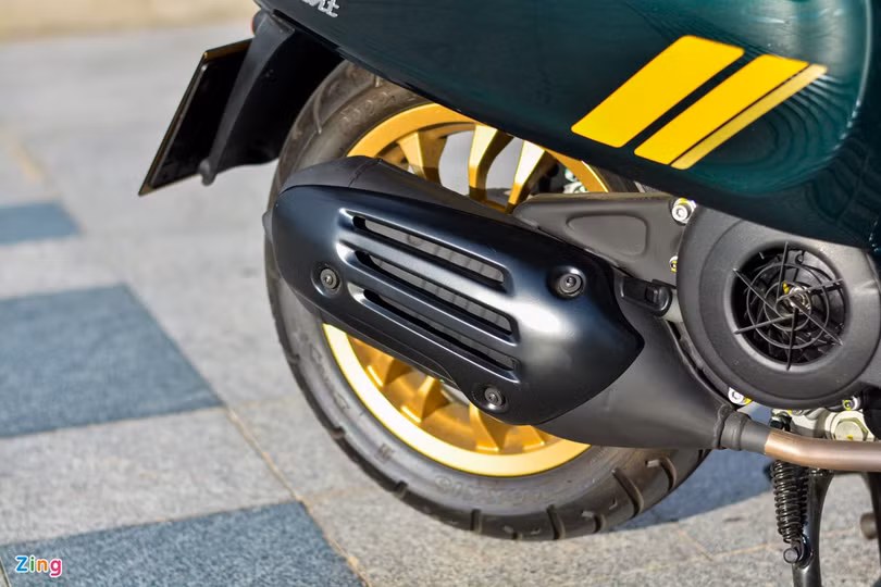 Chi tiết Vespa Sprint 150 Racing Sixties giá 94,9 triệu tại Việt Nam