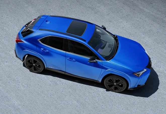 Lexus ra mắt phiên bản UX Black Line 2021, chỉ sản xuất 1.000 chiếc