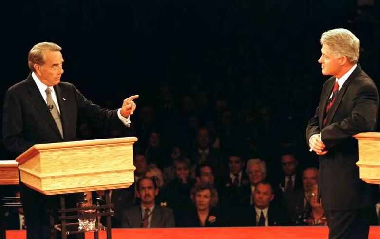 Những hình ảnh ấn tượng tại các cuộc tranh luận Tổng thống Mỹ 60 năm qua