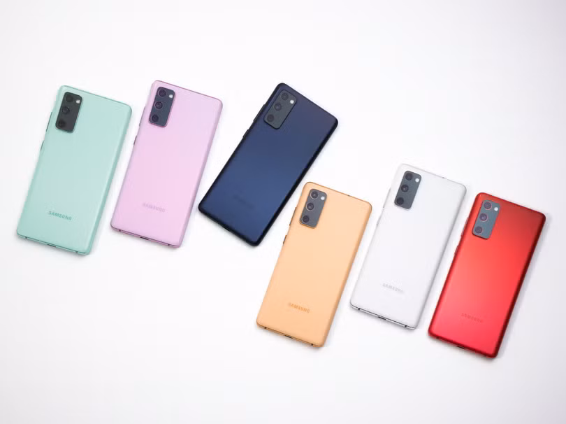 6 smartphone đáng chú ý bán trong tháng 10