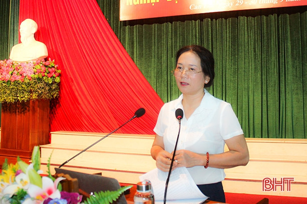 Hơn 400 bí thư chi bộ, cấp ủy viên cơ sở ở Can Lộc được bồi dưỡng nghiệp vụ công tác Đảng