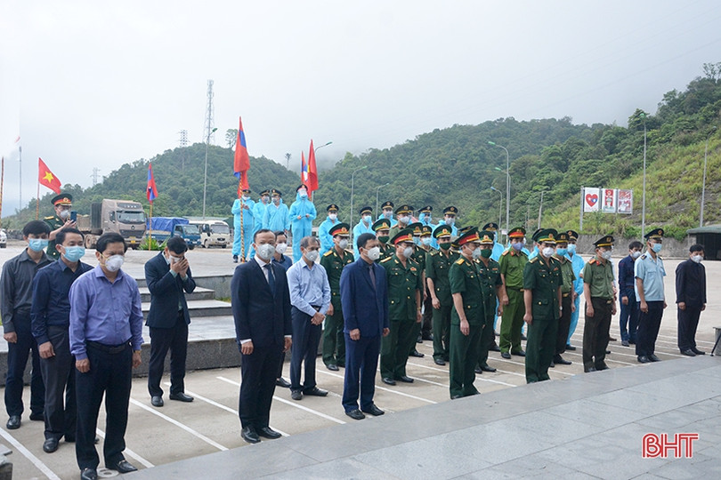 Hà Tĩnh tổ chức đón nhận hài cốt liệt sỹ quân tình nguyện và chuyên gia Việt Nam hy sinh tại Lào về nước