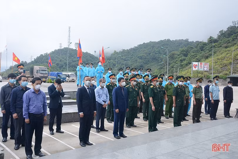 Hà Tĩnh tổ chức đón nhận hài cốt liệt sỹ quân tình nguyện và chuyên gia Việt Nam hy sinh tại Lào về nước