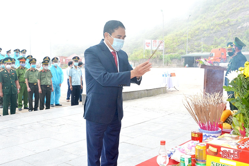 Hà Tĩnh tổ chức đón nhận hài cốt liệt sỹ quân tình nguyện và chuyên gia Việt Nam hy sinh tại Lào về nước