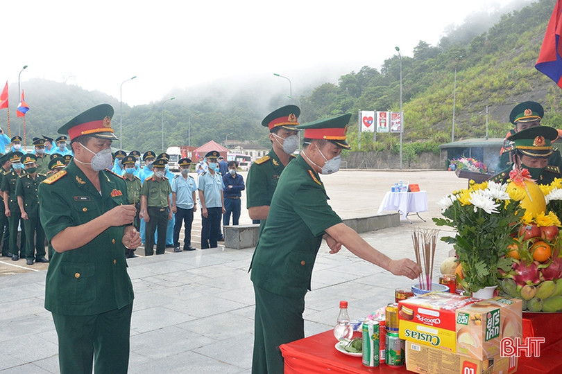 Hà Tĩnh tổ chức đón nhận hài cốt liệt sỹ quân tình nguyện và chuyên gia Việt Nam hy sinh tại Lào về nước