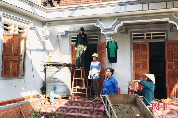 Lốc xoáy làm tốc 171 mái nhà, công trình ở huyện miền núi Hà Tĩnh