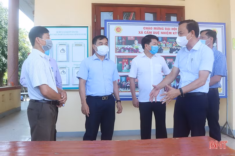 Cẩm Xuyên cần tập trung cao, đảm bảo thành công bầu cử và phòng chống dịch Covid-19