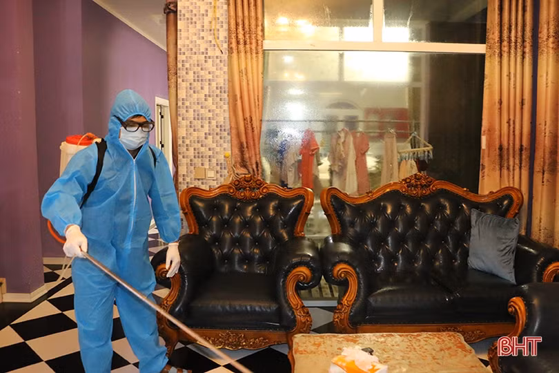 Hà Tĩnh: Trắng đêm truy vết, xét nghiệm F1, F2 của các ca dương tính