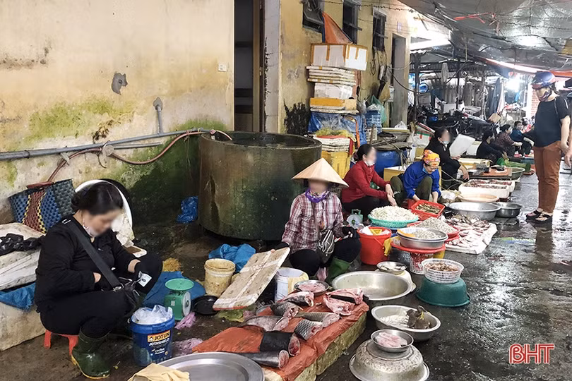 Phòng dịch Covid-19 trong kinh doanh, dịch vụ ở TP Hà Tĩnh: Nơi cảnh giác, chỗ lơ là!