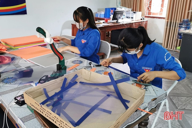 Nhiều phần quà gửi đến các lực lượng tuyến đầu “tâm dịch” Hà Tĩnh