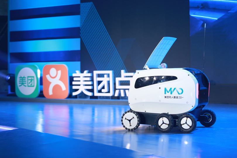 Robot giao hàng của Meituan. (Ảnh: Tech In Asia) Công nghệ thông tin hỗ trợ đắc lực chống dịch Covid-19