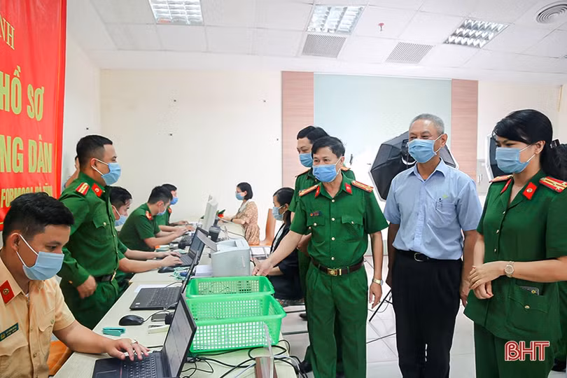 Làm thủ tục cấp căn cước công dân cho hơn 1.700 trường hợp ở Formosa Hà Tĩnh