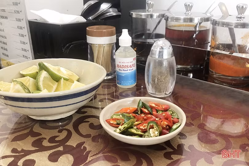 Cơ sở buôn bán, kinh doanh dịch vụ tại Hà Tĩnh phòng dịch Covid-19 ở cấp độ cao