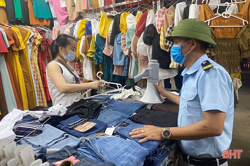 Phòng dịch Covid-19 trong kinh doanh, dịch vụ ở TP Hà Tĩnh: Nơi cảnh giác, chỗ lơ là!