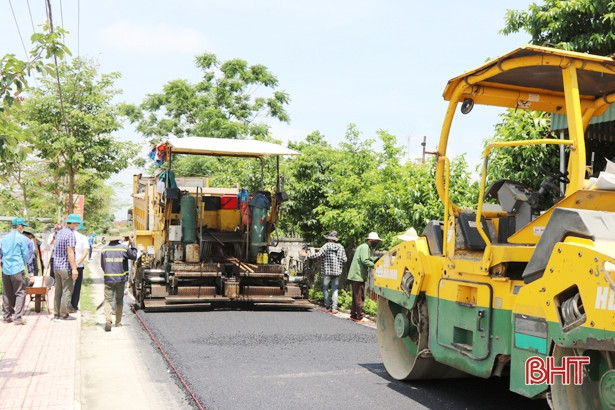 2,8 tỷ đồng “nâng chất” nhiều tuyến đường giao thông ở Nghi Xuân