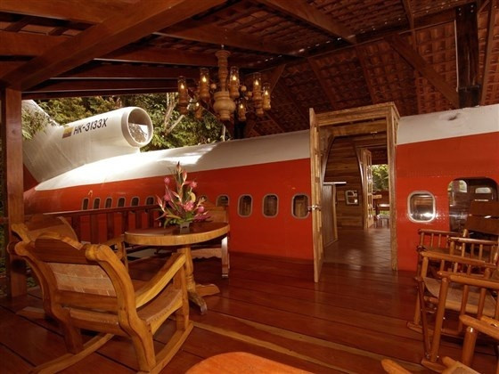 Biến máy bay cũ... thành nơi nghỉ dưỡng tuyệt đẹp giữa rừng