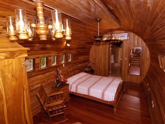 Biến máy bay cũ... thành nơi nghỉ dưỡng tuyệt đẹp giữa rừng