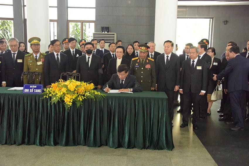 Lao 5.jpg