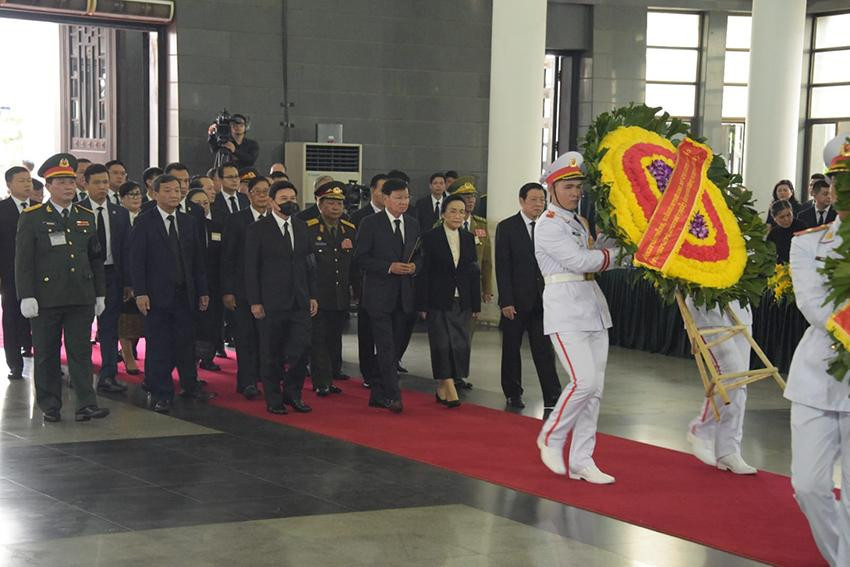 lao 4.jpg