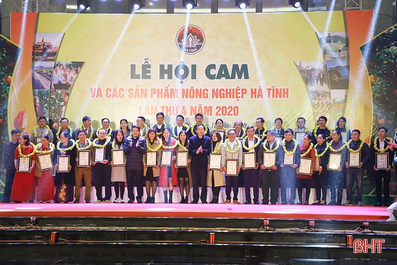 Khai mạc Lễ hội Cam và các sản phẩm nông nghiệp Hà Tĩnh lần thứ 4