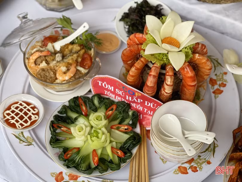 Những món ăn tinh tế tạo nét riêng của văn hóa ẩm thực Thành Sen