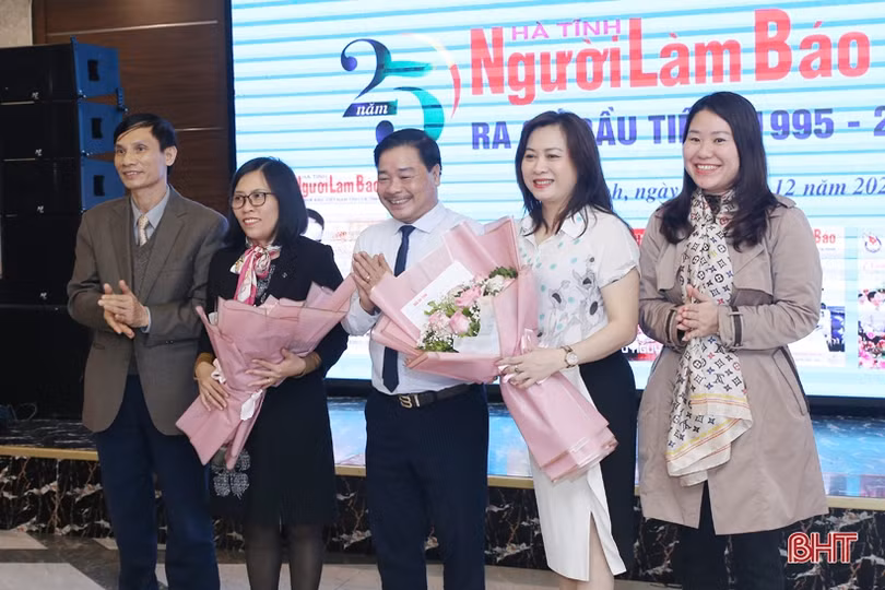 Kỷ niệm 25 năm “Hà Tĩnh - Người làm báo” ra số đầu tiên