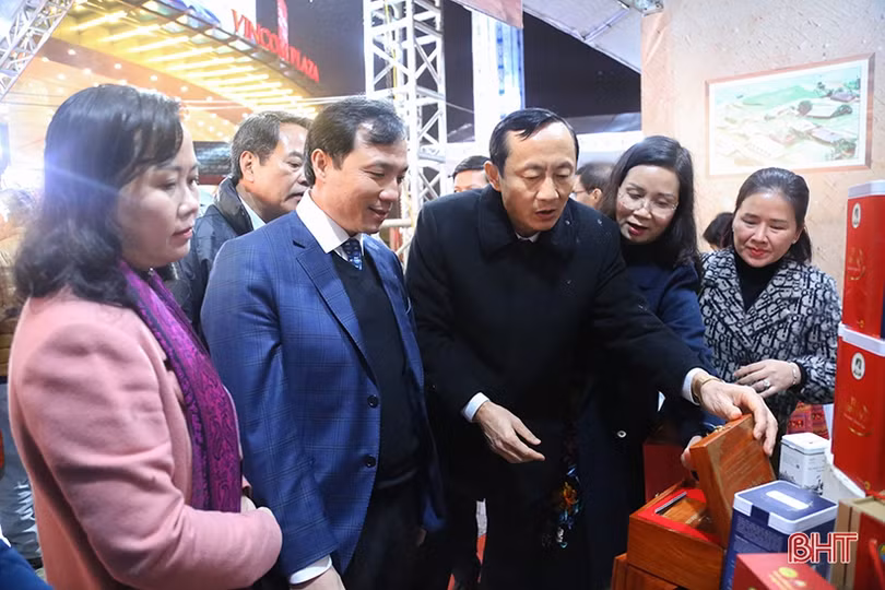 Khai mạc Lễ hội Cam và các sản phẩm nông nghiệp Hà Tĩnh lần thứ 4 ảnh 9 Khai mạc Lễ hội Cam và các sản phẩm nông nghiệp Hà Tĩnh lần thứ 4