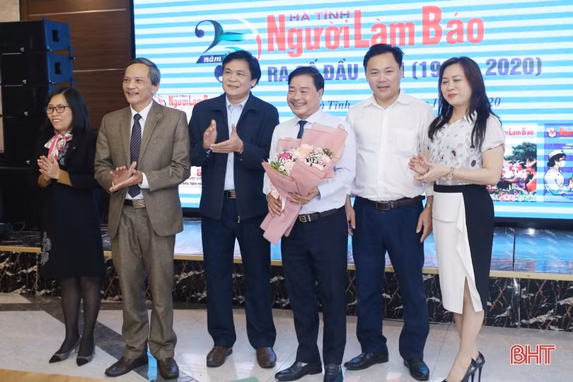 Kỷ niệm 25 năm “Hà Tĩnh - Người làm báo” ra số đầu tiên