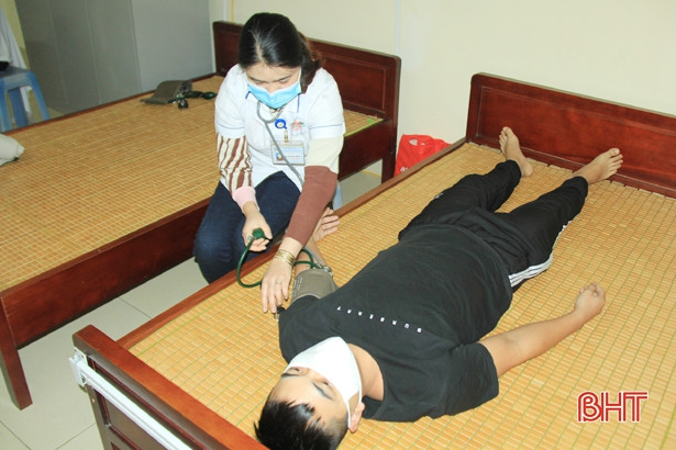 460 thanh niên Nghi Xuân tham gia khám tuyển nghĩa vụ quân sự