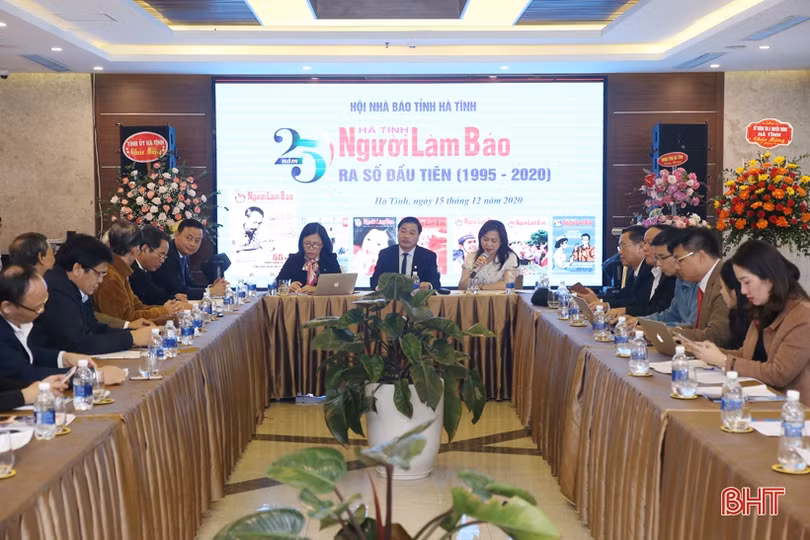 Kỷ niệm 25 năm “Hà Tĩnh - Người làm báo” ra số đầu tiên