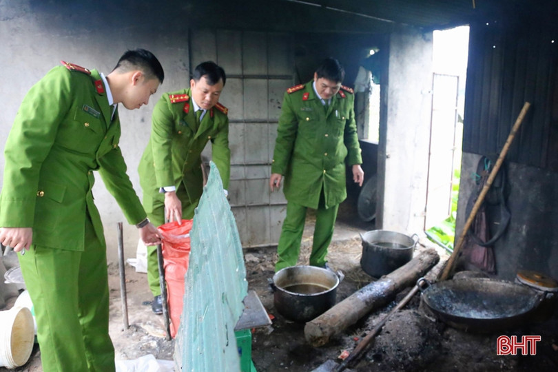 Phát hiện 1 hộ dân ở Thạch Hà chế biến hơn 1 tạ mỡ “bẩn” chuẩn bị tung ra thị trường
