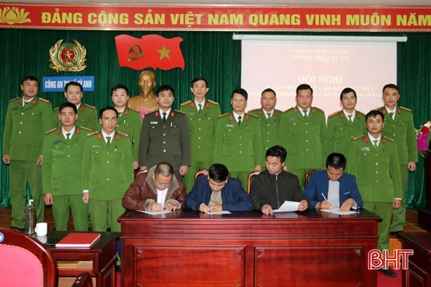 102 chủ cơ sở kinh doanh ở TX Kỳ Anh cam kết thực hiện nghị định mới về sử dụng pháo nổ