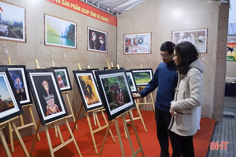 Cam hóa rồng, hóa phượng gây ấn tượng với người xem tại lễ hội năm 2020