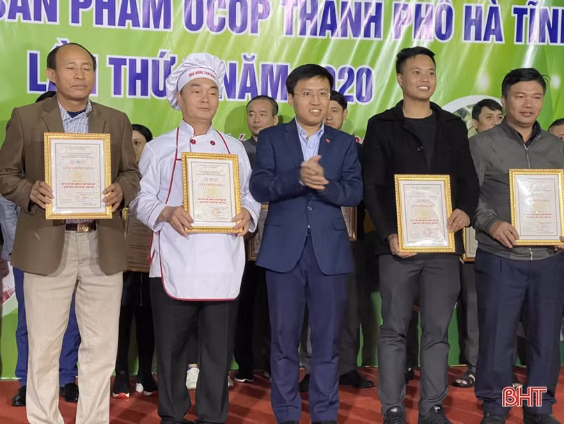 Những món ăn tinh tế tạo nét riêng của văn hóa ẩm thực Thành Sen