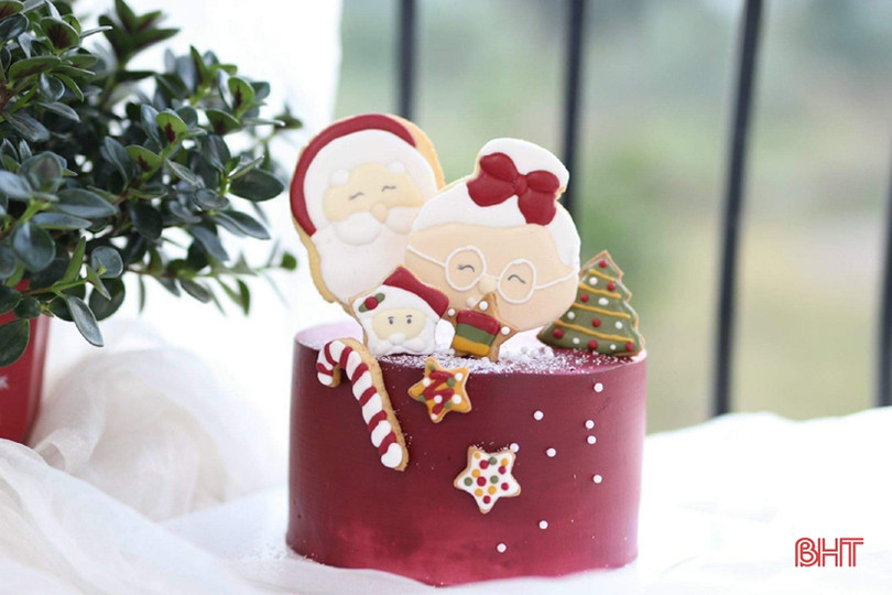 Mê mẩn những mẫu bánh kem chào đón Giáng sinh của cô gái Hà Tĩnh