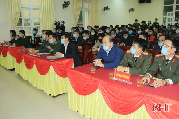 460 thanh niên Nghi Xuân tham gia khám tuyển nghĩa vụ quân sự