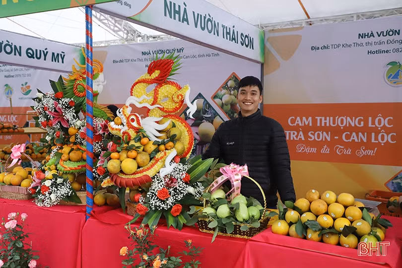 Cam hóa rồng, hóa phượng gây ấn tượng với người xem tại lễ hội năm 2020