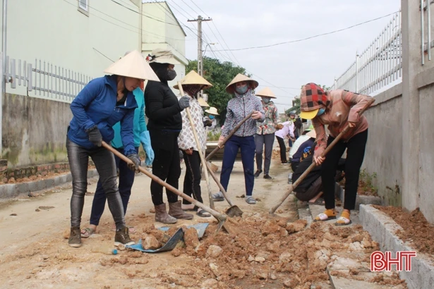 Không thuộc diện làm điểm, Sơn Lộc vẫn cán đích nông thôn mới nâng cao