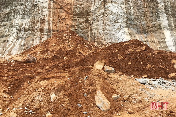 Doanh nghiệp khai thác mỏ đá núi Nam Giới bị xử phạt 80 triệu đồng