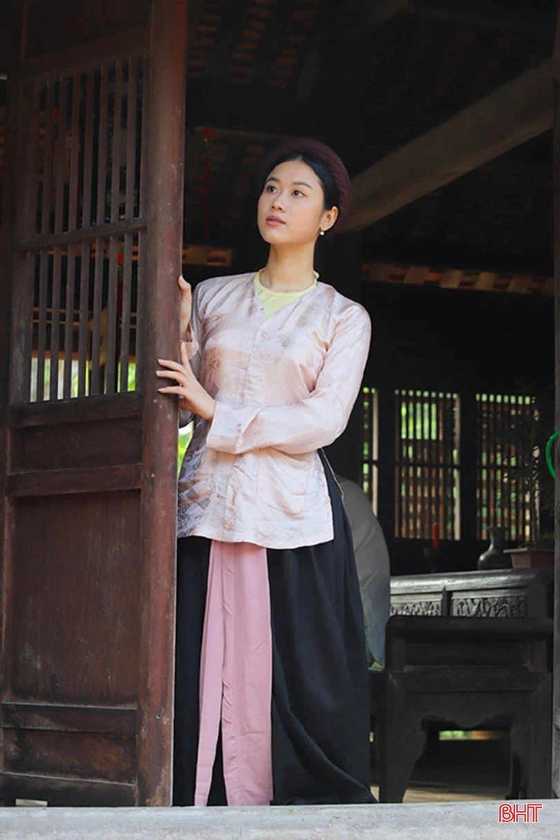 Nữ diễn viên trẻ đóng vai mẹ Đại thi hào Nguyễn Du: “Sau này được làm dâu Hà Tĩnh thì tuyệt quá!”