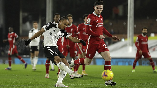 Kết quả Ngoại hạng Anh: Liverpool thoát thua “kèo dưới” nhờ penalty