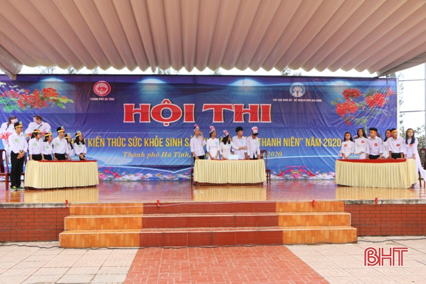 Học sinh TP Hà Tĩnh tìm hiểu sức khỏe sinh sản vị thành niên