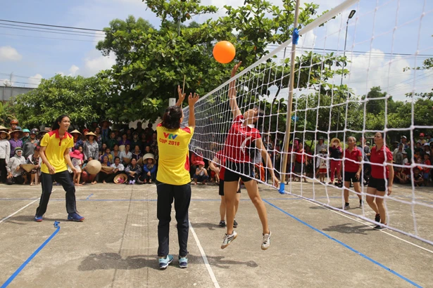 Các đội bóng dự VTV Cup ấn tượng với văn hóa Hà Tĩnh